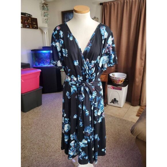 NWT PINUP FASHION PLUS SIZE DRESS - Picture 4 of 4